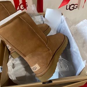 UGG Classic Tall II Boot Women’s Size 9